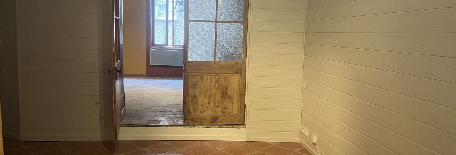 Immeuble  130 m² à vendre à Saint-Germain-Laval (42260)