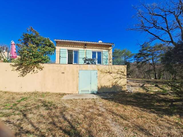 A VENDRE Villa de plain-pied avec beau terrain et fort potentiel — photo du bien