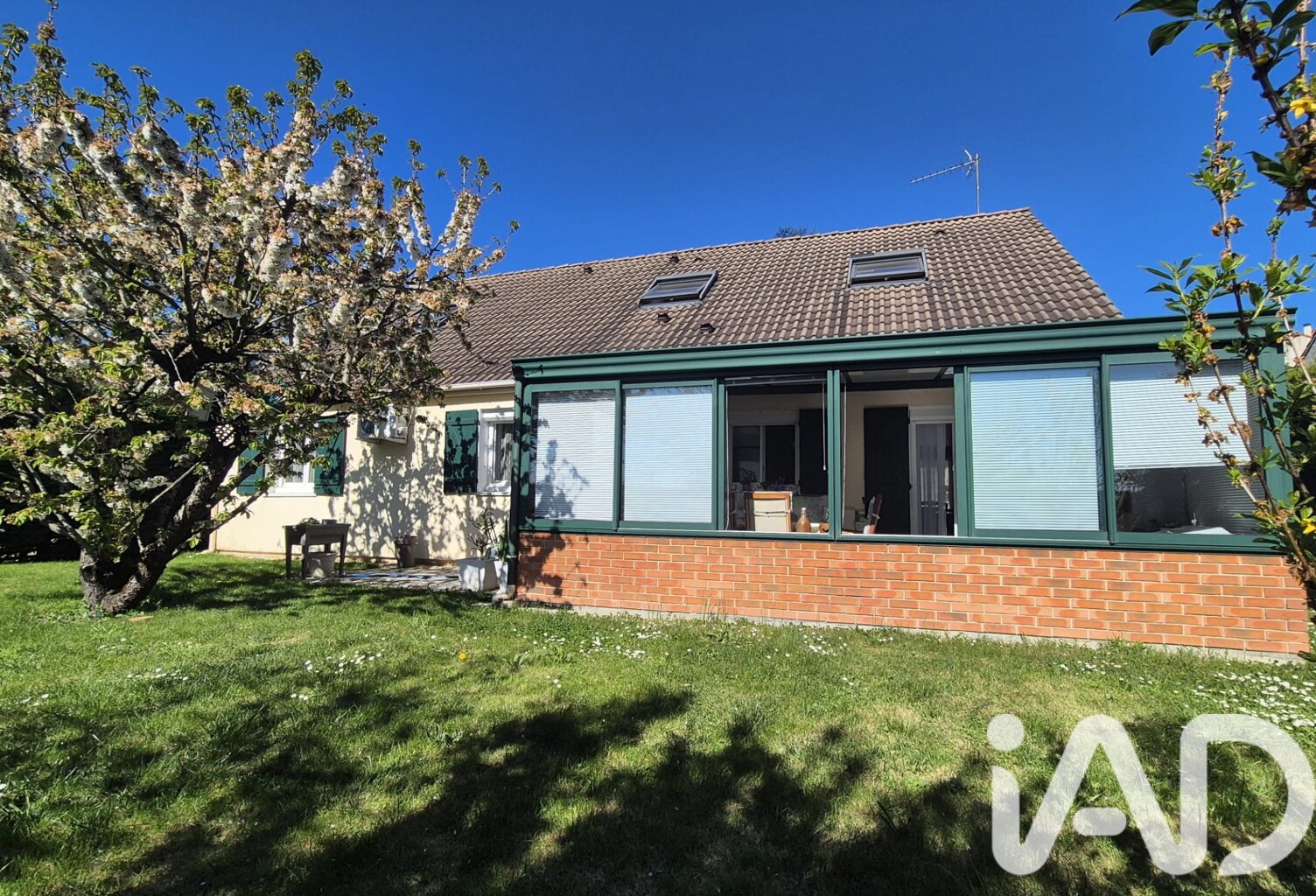 Vente Maison/villa 8 pièces — photo 1