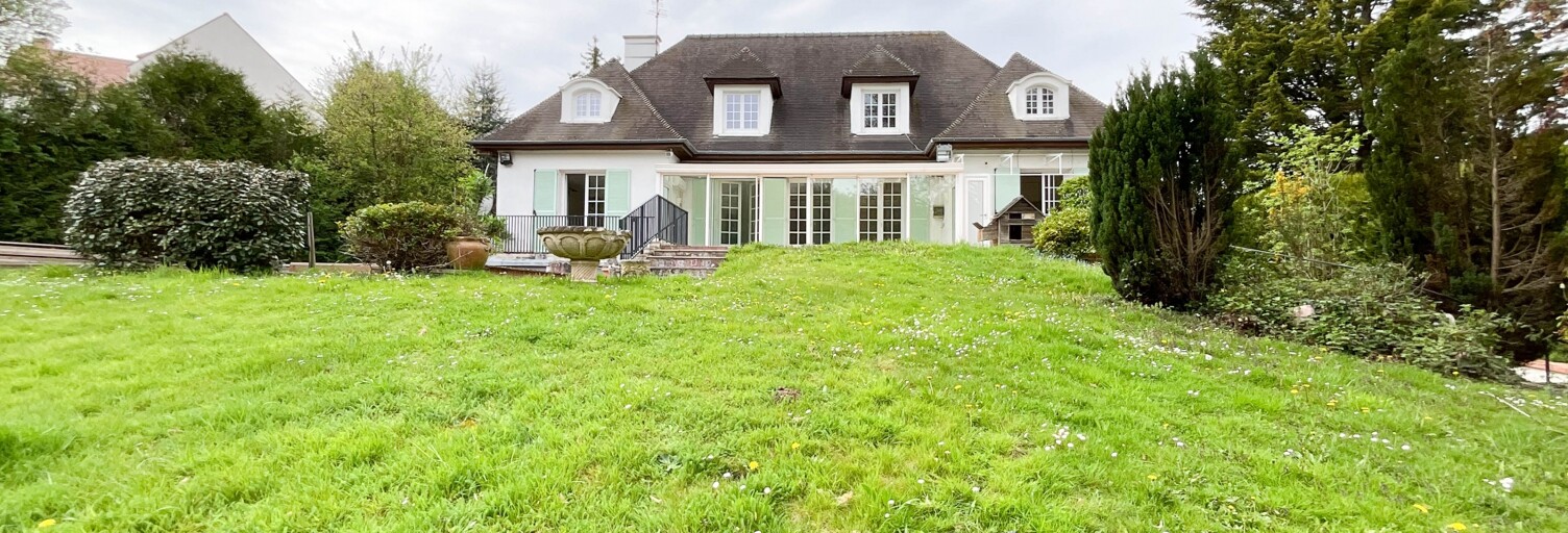 Maison 7 Pièces 238 m² à vendre à Orgeval (78630)
