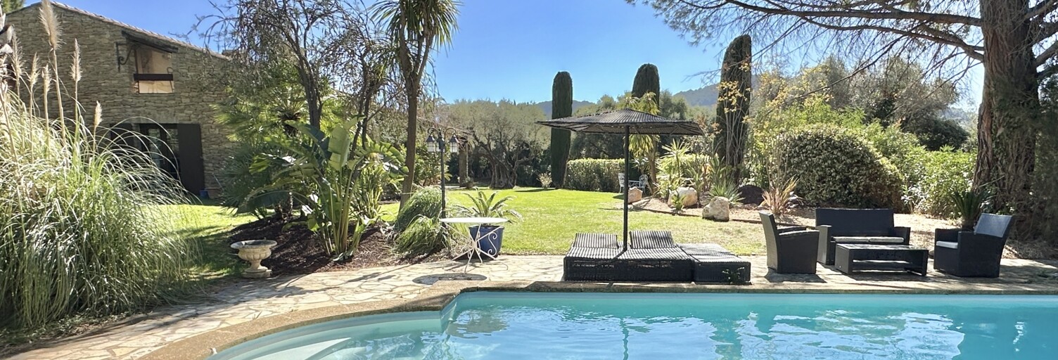 Maison 7 Pièces 280 m² à vendre à Saint-Cyr-sur-Mer (83270)