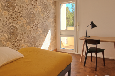 Appartement 5 pièces 590 €