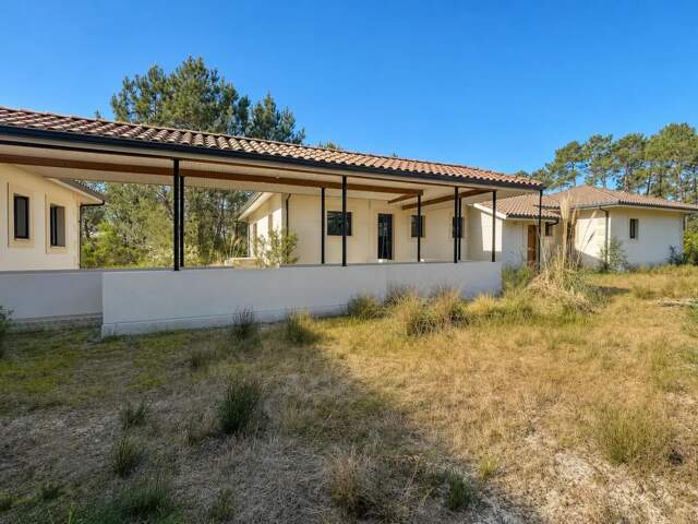 Maison spacieuse de 9 pièces à Lugos — photo du bien