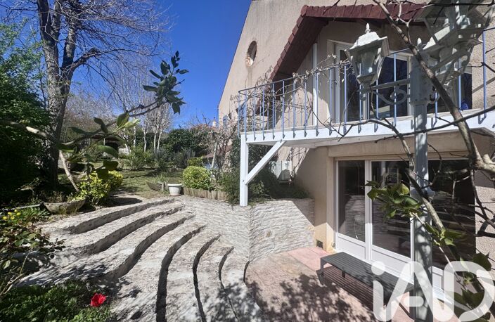 Vente Maison/villa 10 pièces — photo 2