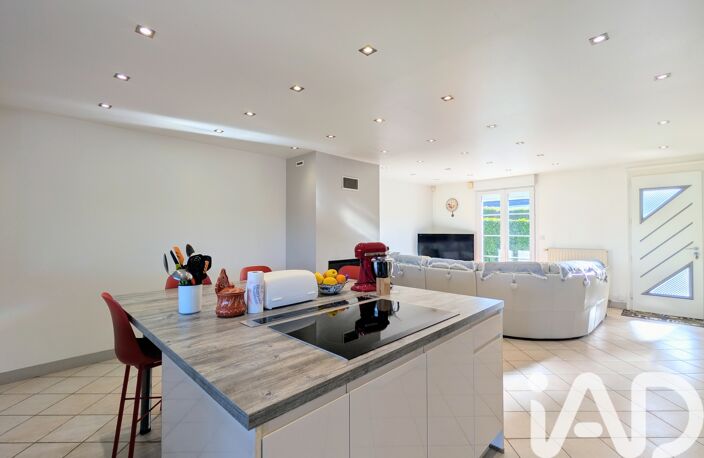 Vente Maison de village 8 pièces — photo 2