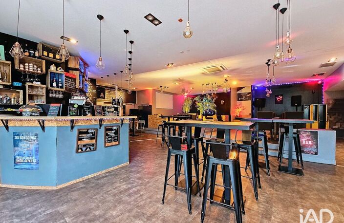 Vente Boutique/Local commercial 600 m&sup2; — photo 2