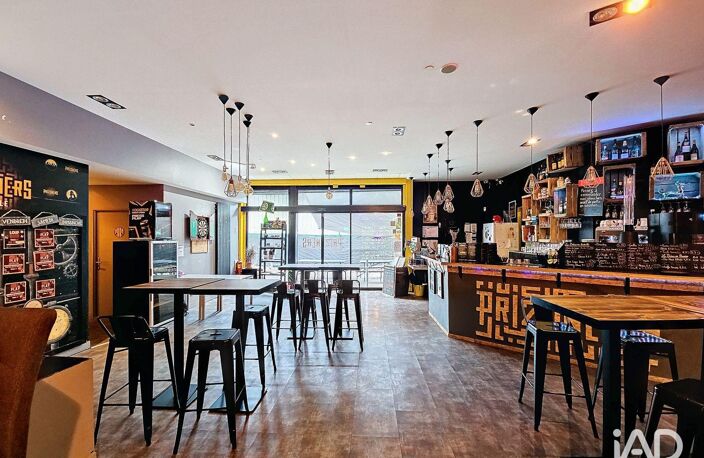 Vente Boutique/Local commercial 600 m&sup2; — photo 3