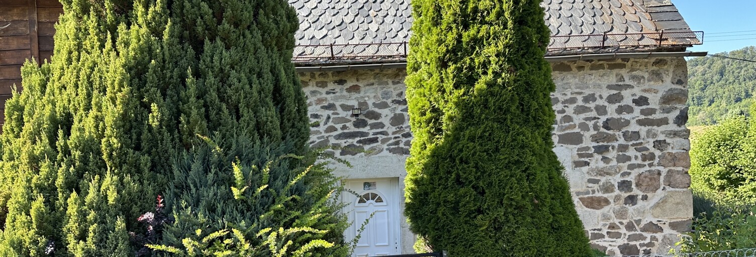 Maison 11 Pièces 141 m² à vendre à Riom-ès-Montagnes (15400)