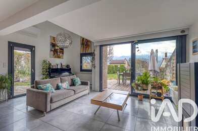 Maison 5 pièces 1700 €