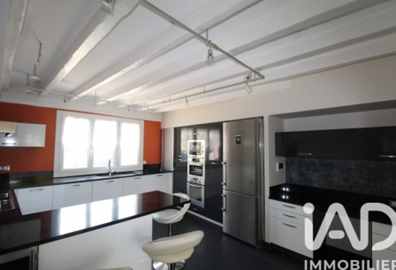 Vente Maison/villa 8 pièces — photo 1