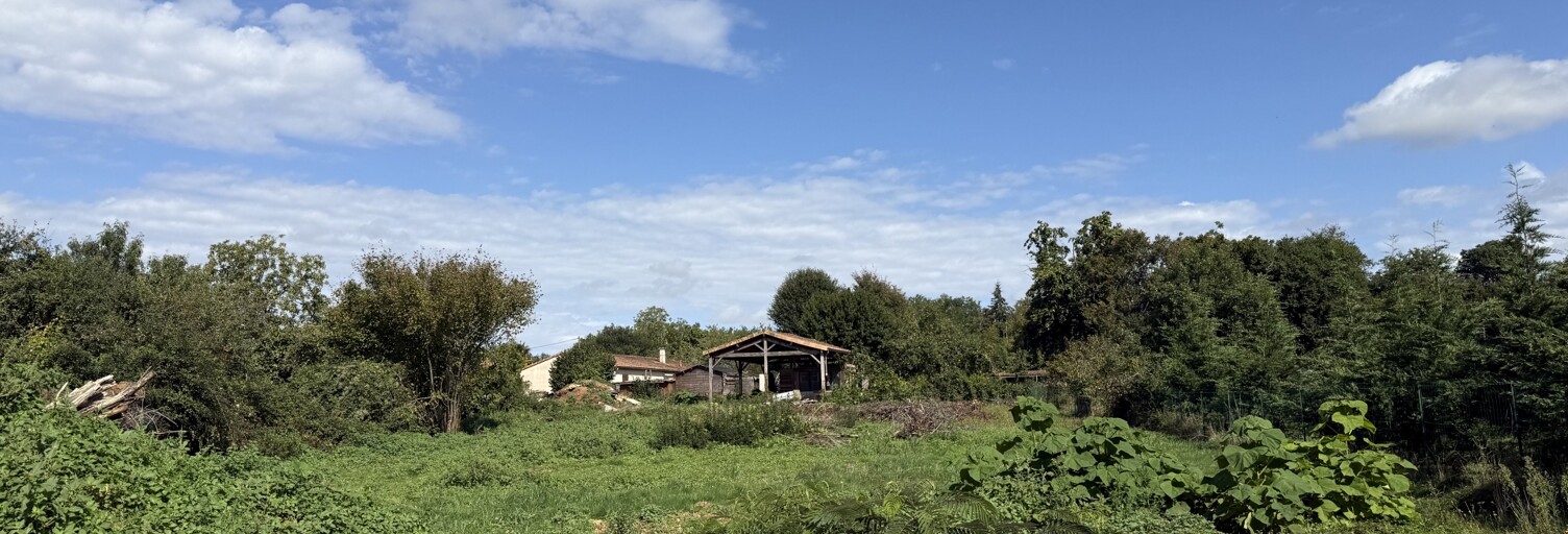 Terrain  2090 m² à vendre à Marigny-Chemereau (86370)