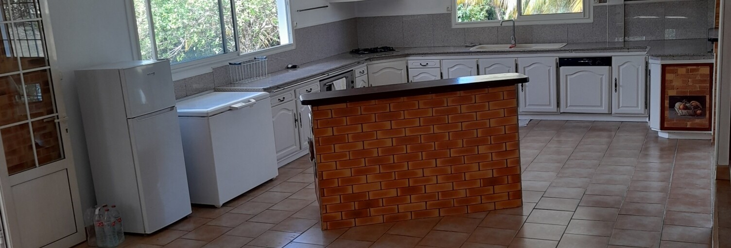 Appartement 5 Pièces 192 m² à louer à Sainte-Anne (97180)