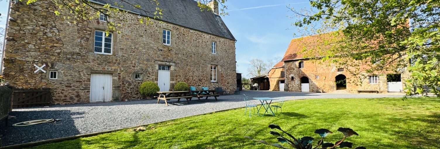 Maison 8 Pièces 255 m² à vendre à Le Dézert (50620)