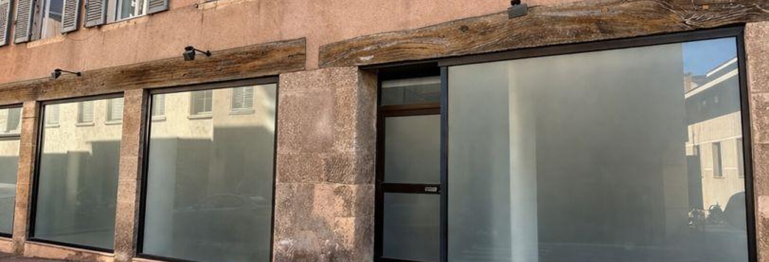 Commerce  184 m² à vendre à Mâcon (71000)