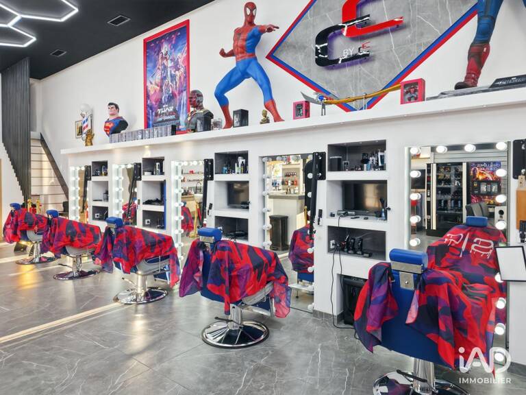 Vente Boutique/Local commercial 135 m&sup2; — photo 1