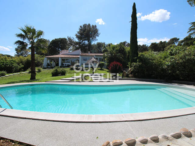 Maison Langlade  Grand Jardin Piscine — photo du bien