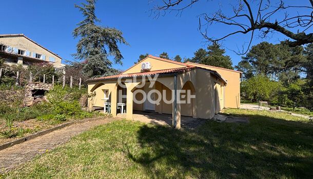 Villa / Maison 9 pièces  à vendre Ucel 07200