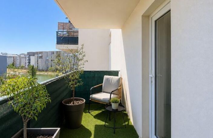 Bel appartement T2 récent avec terrasse et box fermé — photo 2