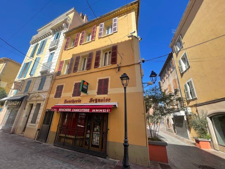 A VENDRE LA SEYNE SUR MER 83500 IMMEUBLE MIXTE COMMERCE ET HABITATION CENTRE VILLE PORT — photo 1