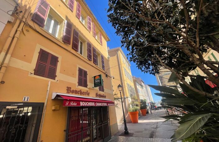 A VENDRE LA SEYNE SUR MER 83500 IMMEUBLE MIXTE COMMERCE ET HABITATION CENTRE VILLE PORT — photo 5