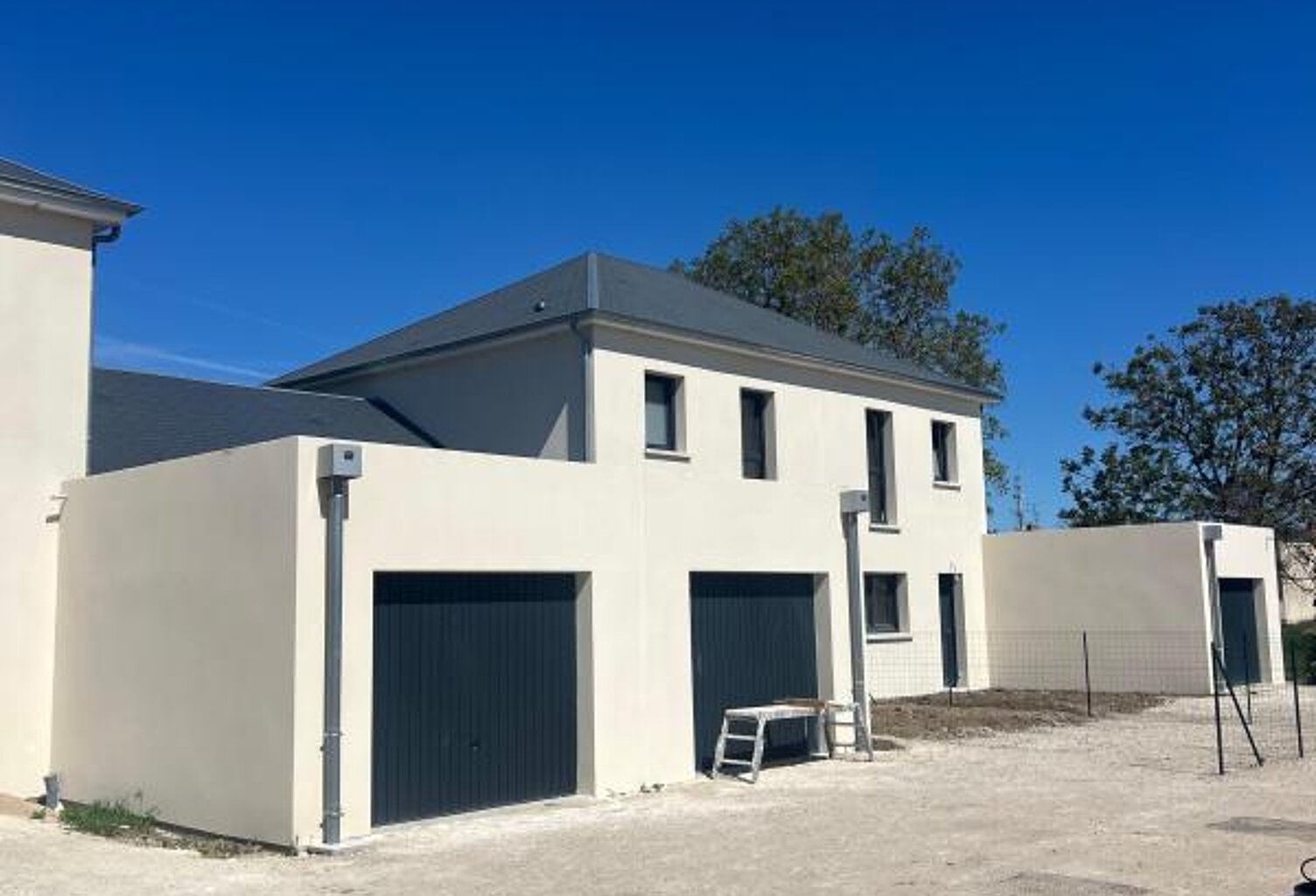 Maison neuve — photo 1