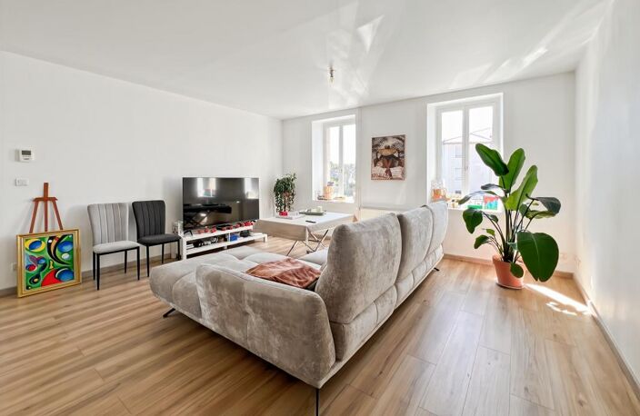 À LOUER - GRENADE - T4 meublé, 89,46 m² - FRAIS D'AGENCE OFFERTS — photo 2