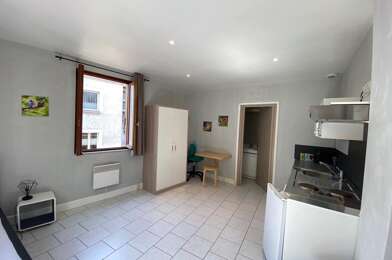 Appartement 1 pièces 360 €