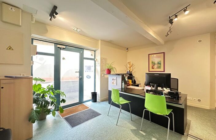 Bureaux de caractère à vendre – Un lieu de vie ou de travail d’exception — photo 4