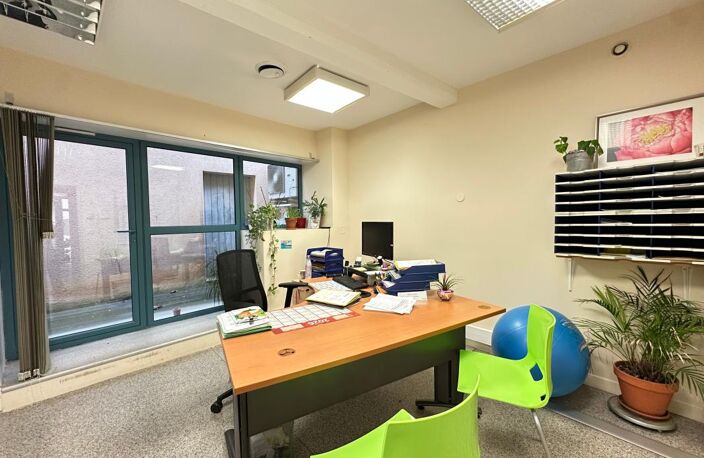 Bureaux de caractère à vendre – Un lieu de vie ou de travail d’exception — photo 5