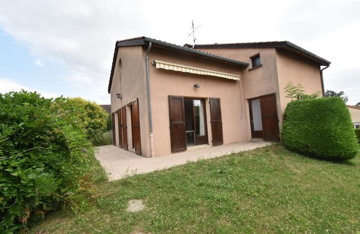 A découvrir maison individuelle familiale idéalement placée — photo 2