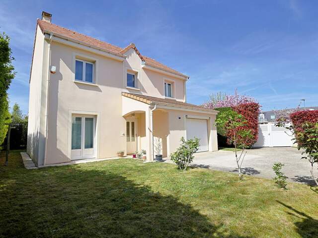 Maison Brie Comte Robert 6 pièce(s) 111 m2 — photo du bien