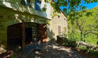 Maison 7 Pièces 200 m² à vendre à Tauriers (07110)