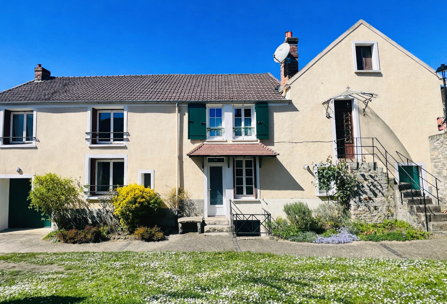 PROPRIÉTÉ AVEC DEUX HABITATIONS — photo 1