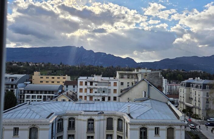 Rare Aix les Bains Appartement  5 pièce(s) avec garage — photo 3