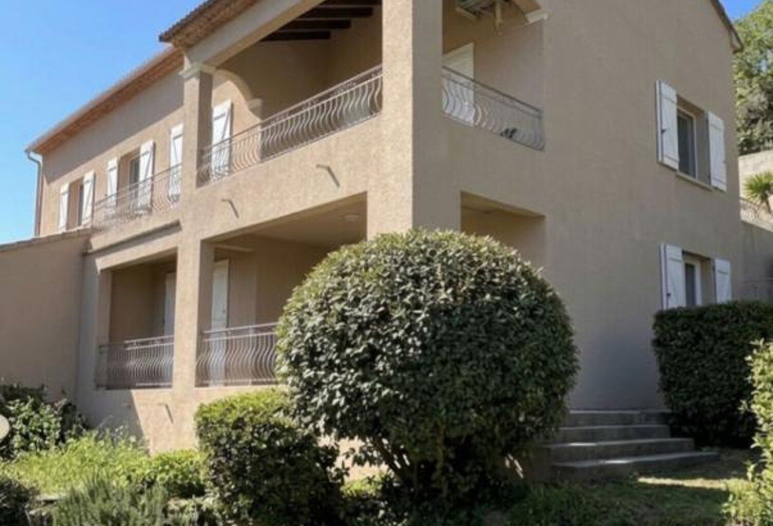 - VILLA FOLELLI  230 M²  VUE MER PISCINE SECTEUR CALME — photo 1