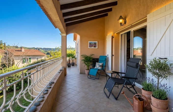 - VILLA FOLELLI  230 M²  VUE MER PISCINE SECTEUR CALME — photo 2