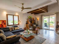 - VILLA FOLELLI  230 M²  VUE MER PISCINE SECTEUR CALME — photo 4