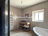Maison semi-mitoyenne - 5 chambres - Neuville sur Sarthe (72190) — photo 4