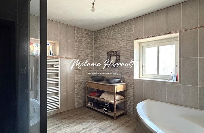 Maison semi-mitoyenne - 5 chambres - Neuville sur Sarthe (72190) — photo 4