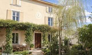 Maison 9 Pièces 445 m² à vendre à Bédarrides (84370)