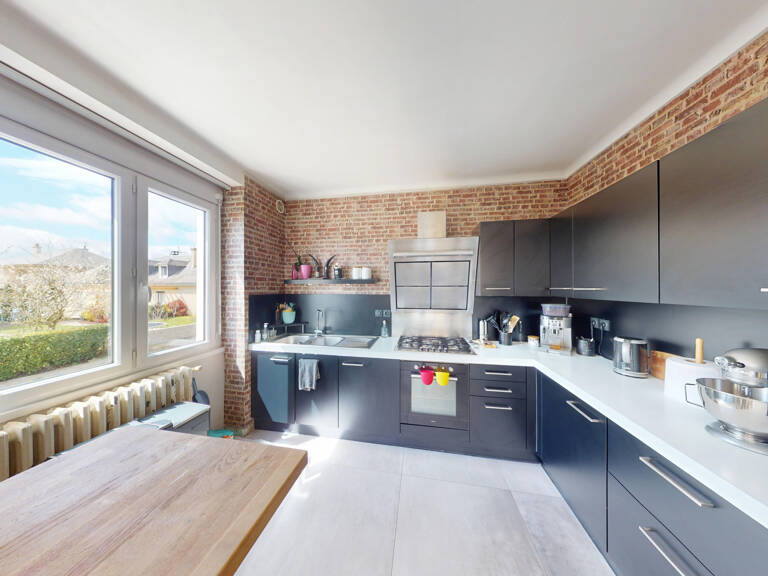 MAISON - 8 pièces - 180M2 — photo 1