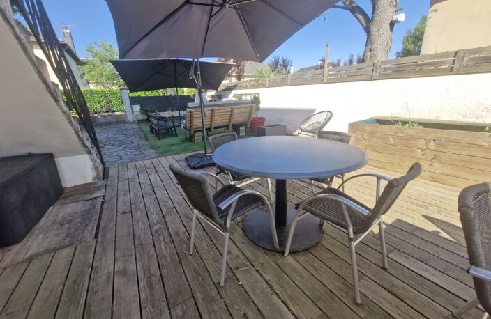 MAISON - 8 pièces - 180M2 — photo 3