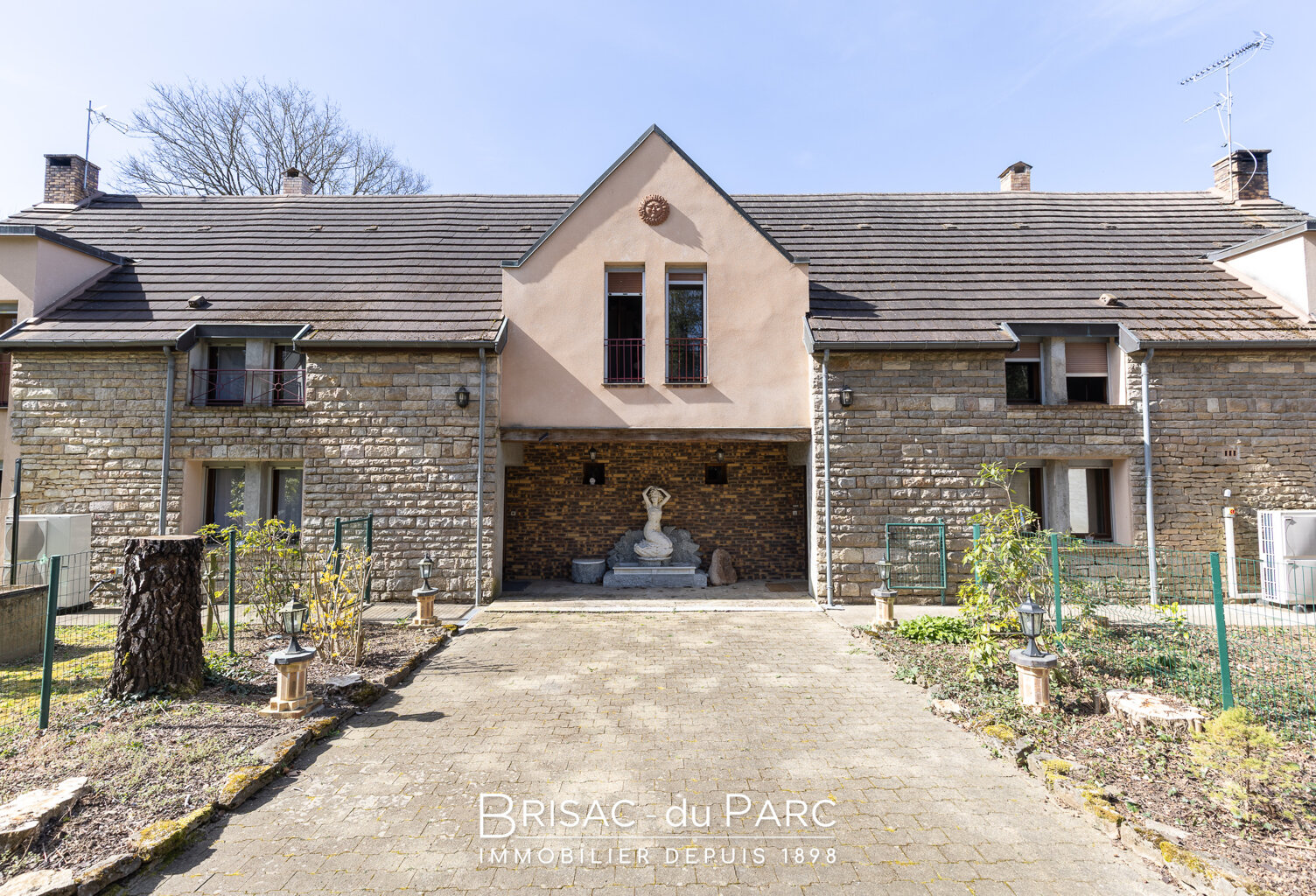 SAULON LA RUE - 20 min DIJON - Maison jumelée de 171 m² - 4 chambres - Jardin de 2 100 m² — photo 1