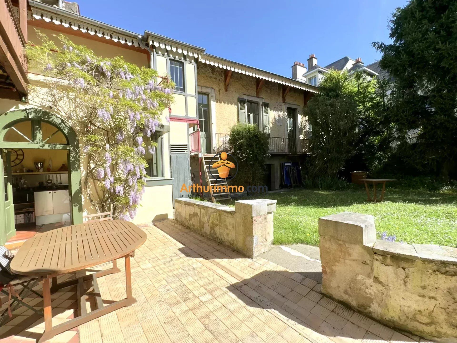 Maison 7 pièces 302 m² · à Tarbes · 302 m² · 395 000 €