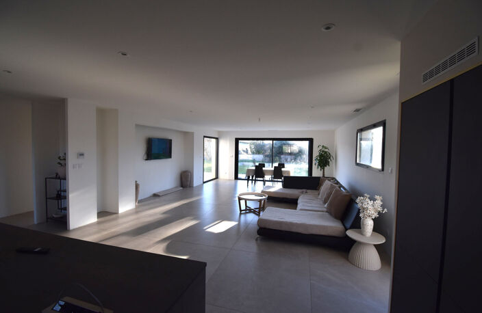 AUTERIVE (31190) - Maison de 202m2 - récente avec piscine — photo 3