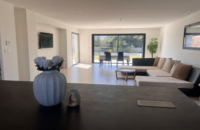 AUTERIVE (31190) - Maison de 202m2 - récente avec piscine — photo 4