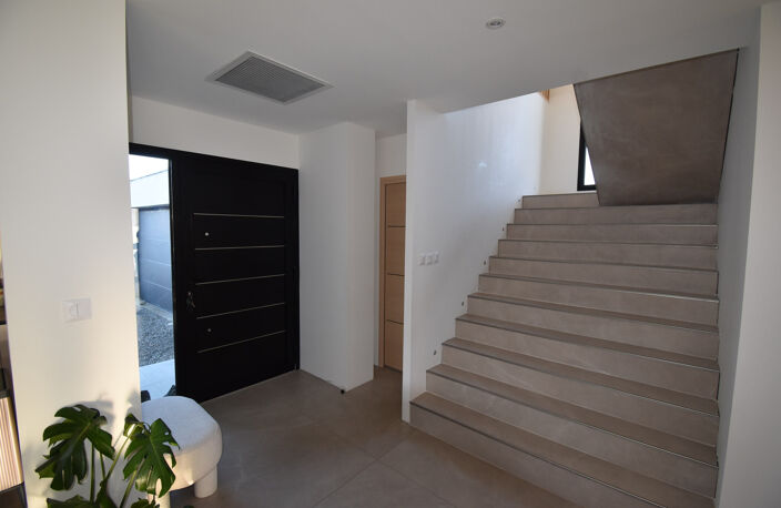 AUTERIVE (31190) - Maison de 202m2 - récente avec piscine — photo 5