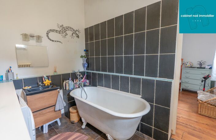Vente maison 5 pièces 105 m² Saint-André-les-Vergers (10120) — photo 3