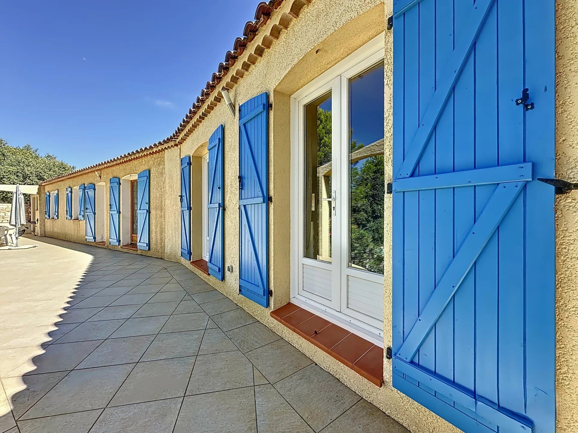 Villa / Maison  T7 à vendre Tavernes 83670