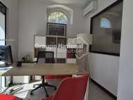 Local commercial — photo 2
